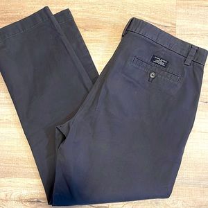 Banana Republic Emerson chino mens pants